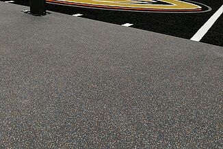 Anaheim Ducks Training Facility - REGUPOL aktivpro roll Flooring A close-up of the REGUPOL aktivpro roll flooring featured in the Anaheim Ducks FivePoint training facility. The floor seamlessly transitions into the customized Ducks turf area.